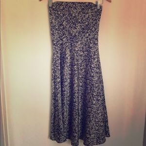 Black and white silk Banana Republic dress